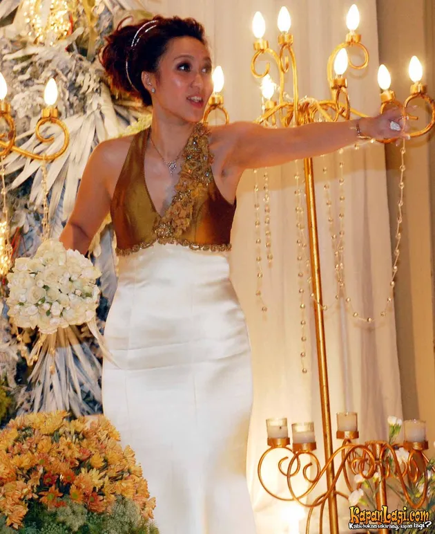 Rio Febrian, Sabria Kono