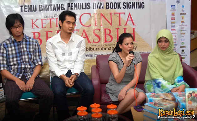 ketika cinta bertasbih