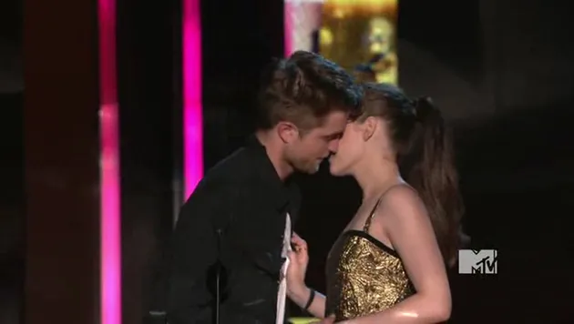 Robert Pattinson, Kristen Stewart