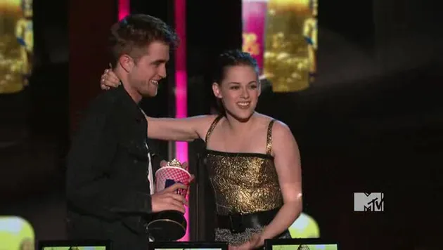 Robert Pattinson, Kristen Stewart