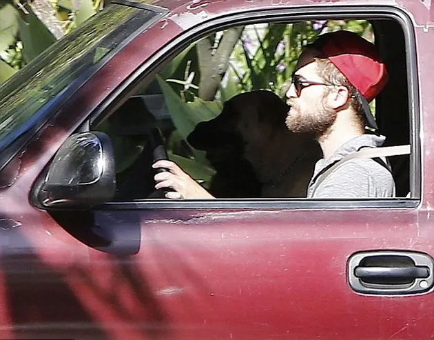 Robert Pattinson Pindah
