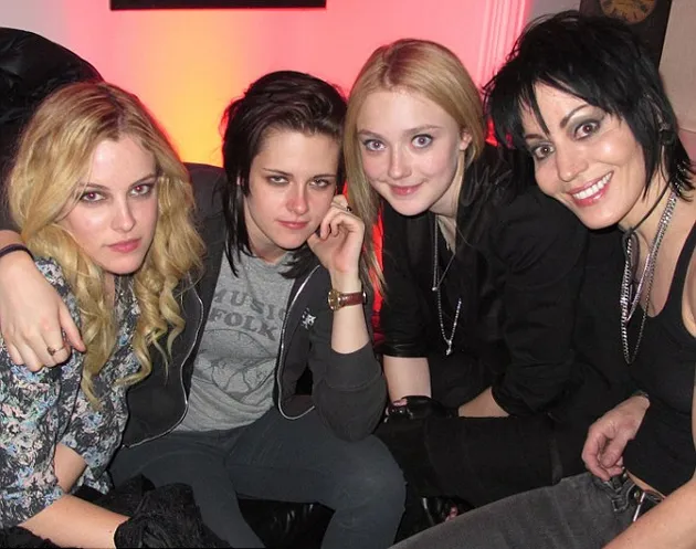 Pacar Robert Pattinson