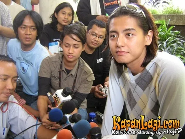 Jumpers 'Putus Cinta'