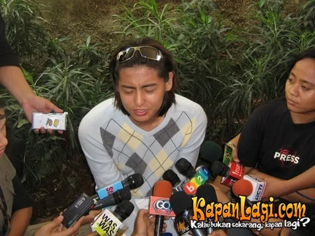 Jumpers 'Putus Cinta'