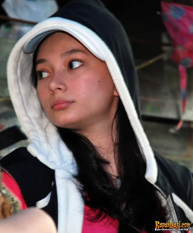 artis kunjungi korban situ gintung