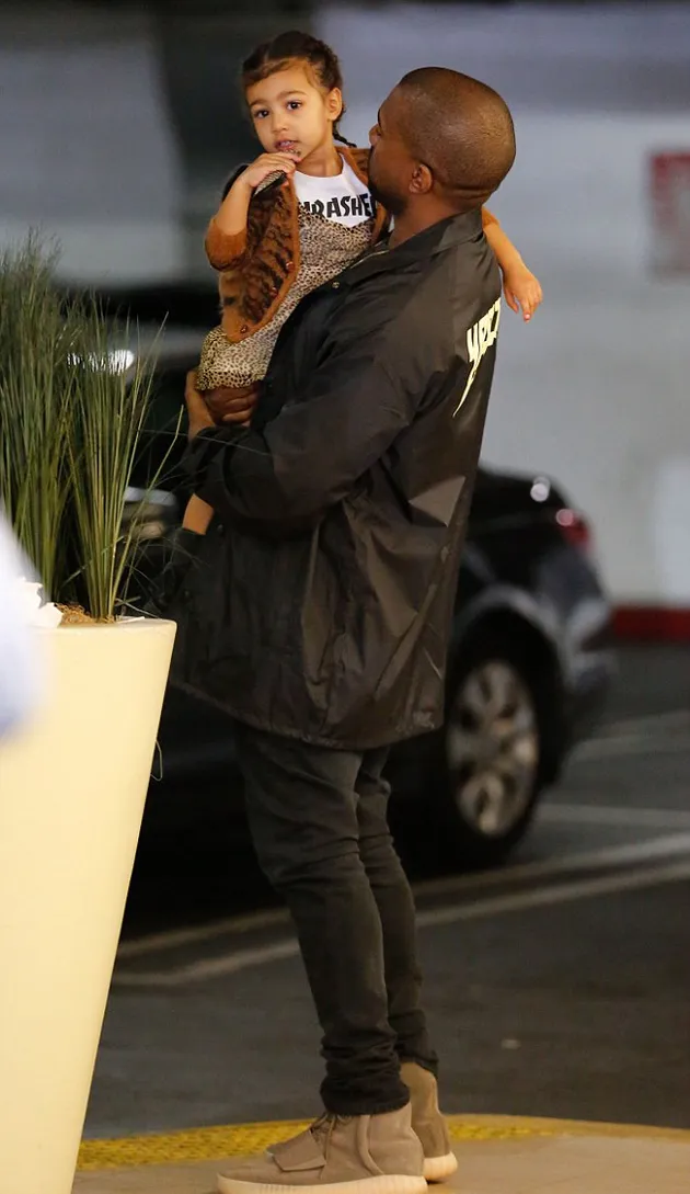 Kim Kardashian, Kanye, North West Shopping