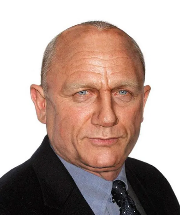 Daniel Craig