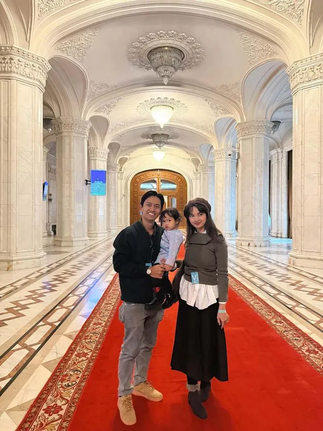 Sabrina Anggraini dan Belva Devara