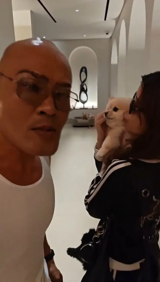 Deddy Corbuzier dan Sabrina Chairunnisa