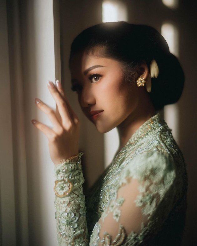 Becoming the President's Daughter-in-Law, Here are 8 Pictures of Erina Gudono Looking Elegant in Javanese Traditional Attire - Radiating the Aura of a Noble Lady