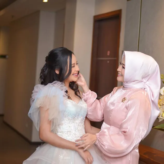Okie Agustina Anak