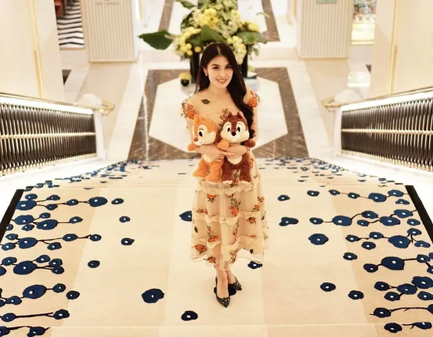 Sandra Dewi dan Kartika Dewi