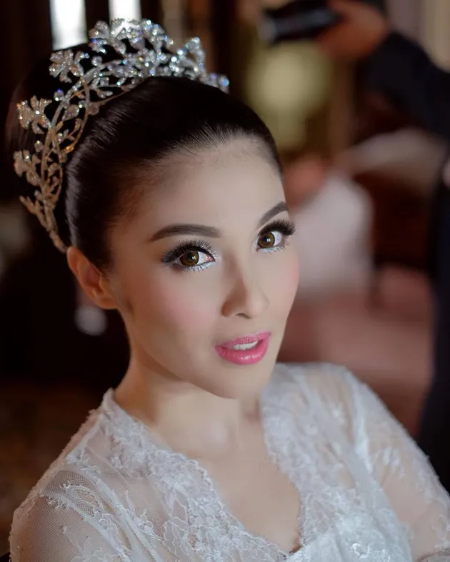 sandra dewi, sandra dewi menikah
