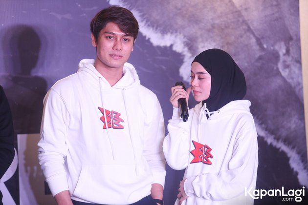 Husband Becomes an Entrepreneur, Here are 8 Portraits of Lesti Kejora Supporting Rizky Billar in Opening a Clothing Line Business