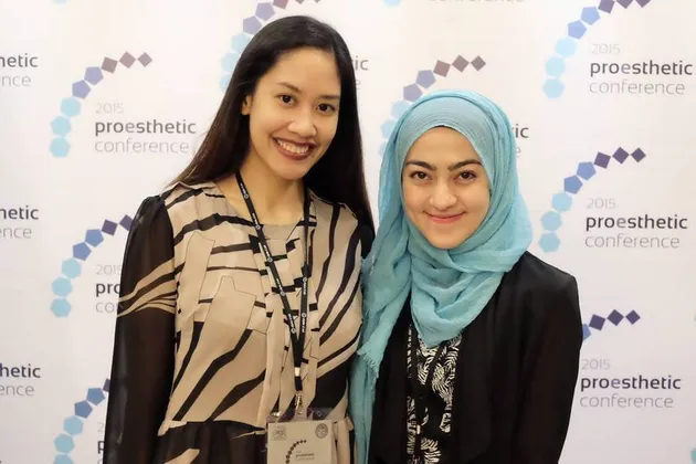 Sarah Gadrie - dokter gigi cantik