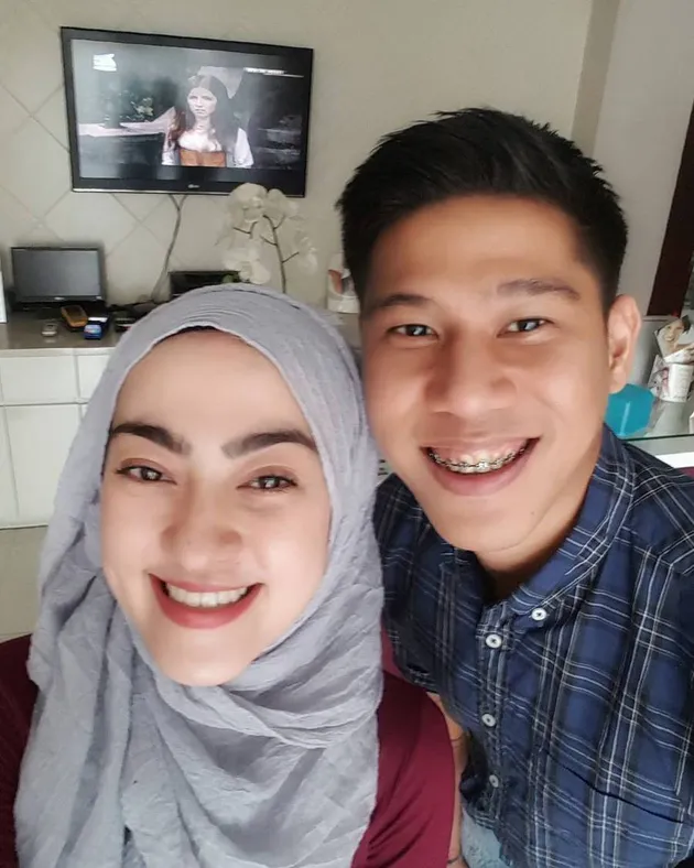 Sarah Gadrie - dokter gigi cantik