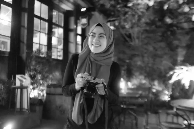 Sarah Gadrie - dokter gigi cantik