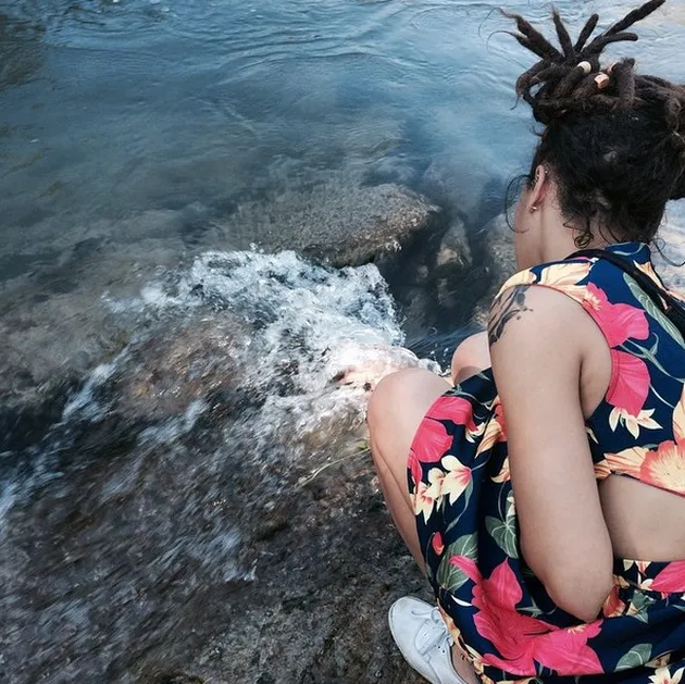Sasha Lane, Pacar Baru Shia LaBeouf