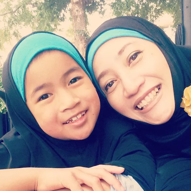 SATU KELUARGA CANTIK SEMUA, INI KAKAK-ADIK MENAWAN MAIA 