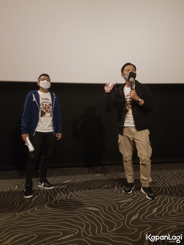 Setelah film GARA GARA WARISAN usai ditayangkan, Muhadkly Acho dan Ernest Prakasa menyapa penonton di Malang.
