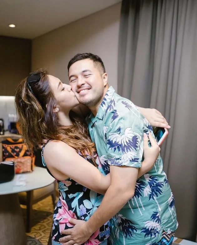 Sissy Rifat Mesra Harmonis