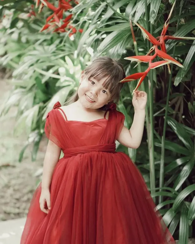 Aurora anak Olivia Jensen