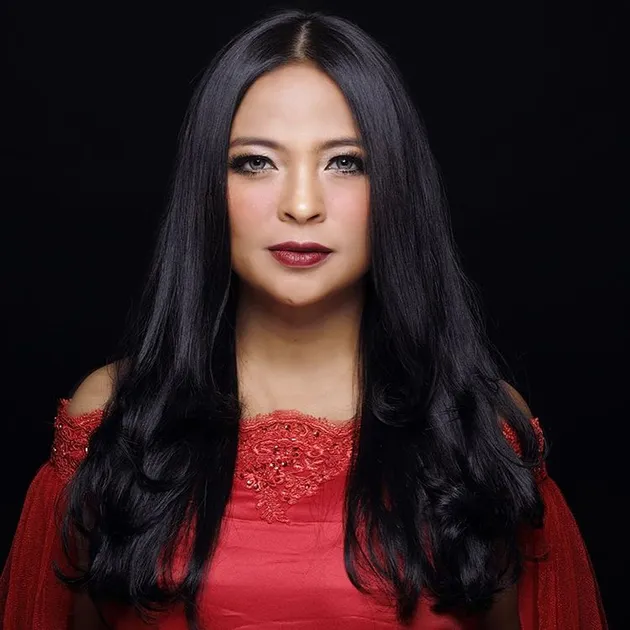 tantri kotak, kehamilan selebriti