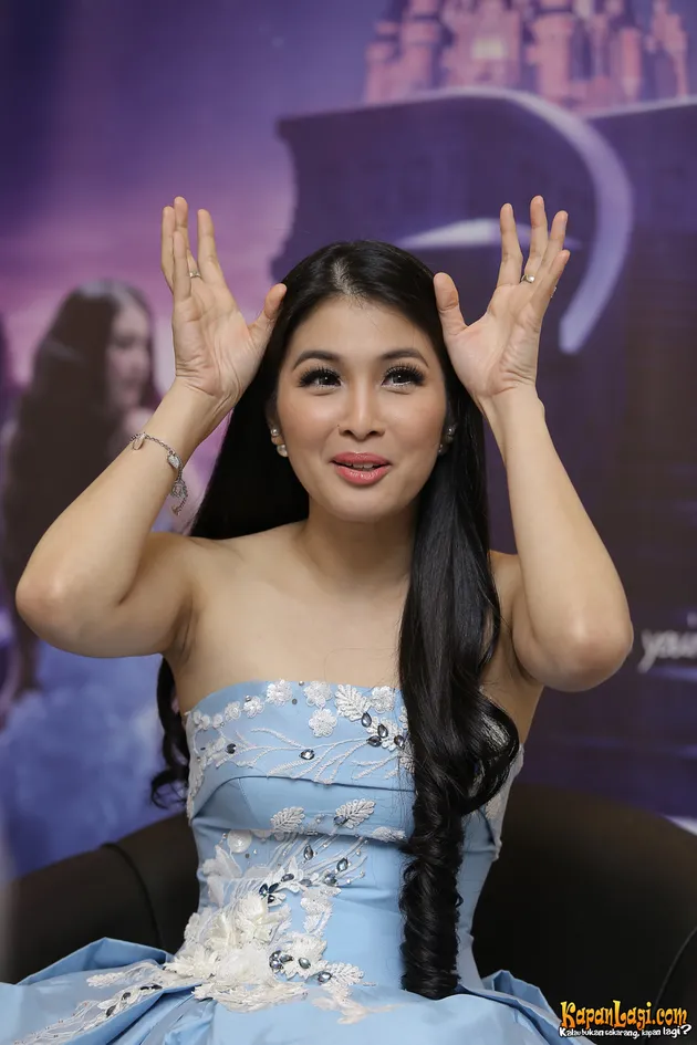 Sandra Dewi