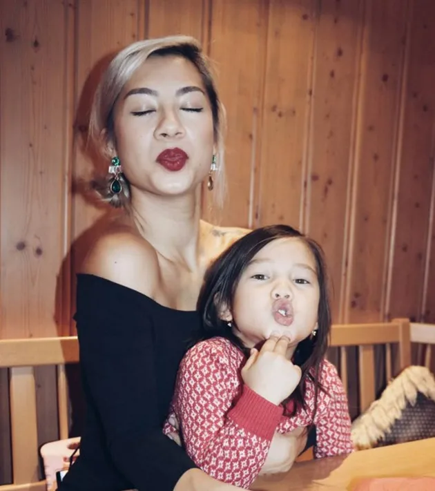 Kiyomi, Anak Irfan &amp; Jennifer Bachdim