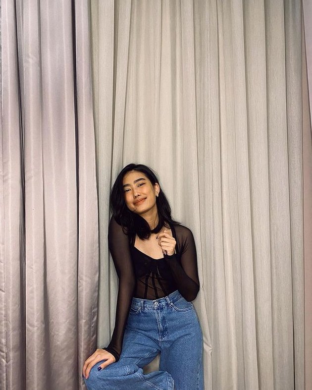 As Beautiful as a Supermodel! Here are 10 Photos of Alika Islamadina's Body Goals with Long Legs and a Small Waist like a Barbie Doll