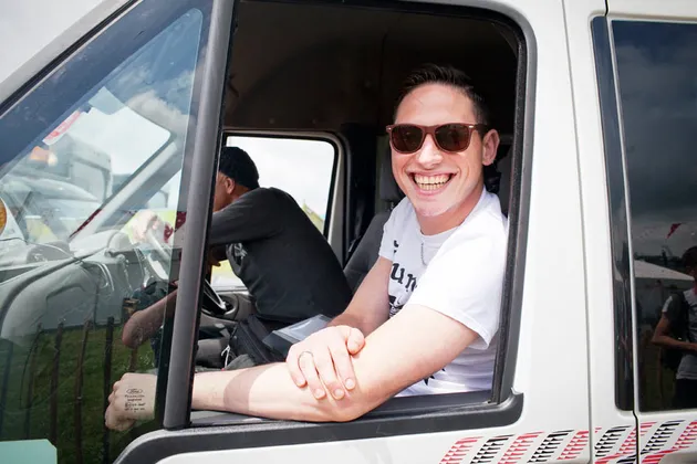 belakang panggung Glastonbury