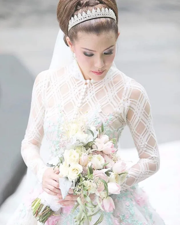 olga lydia, aris utama
