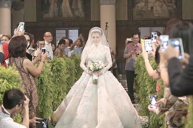 olga lydia, aris utama