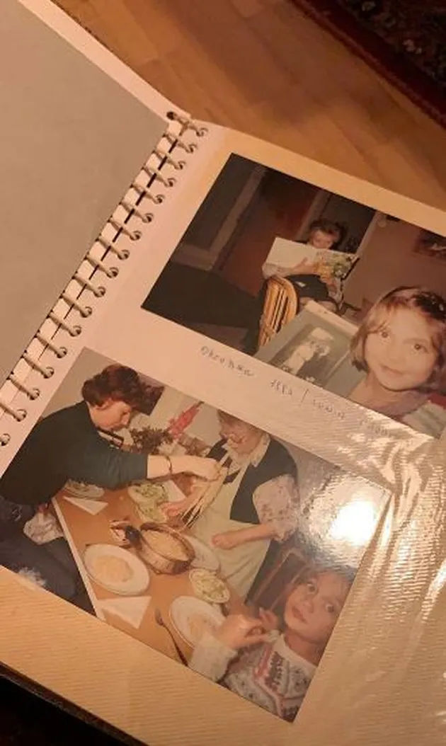 sederet foto masa kecil luna maya