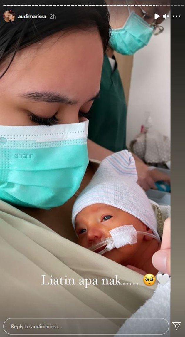 A Series of First Photos of Audi Marissa's Premature Baby, Finally Able to Be Embraced by Her Mother