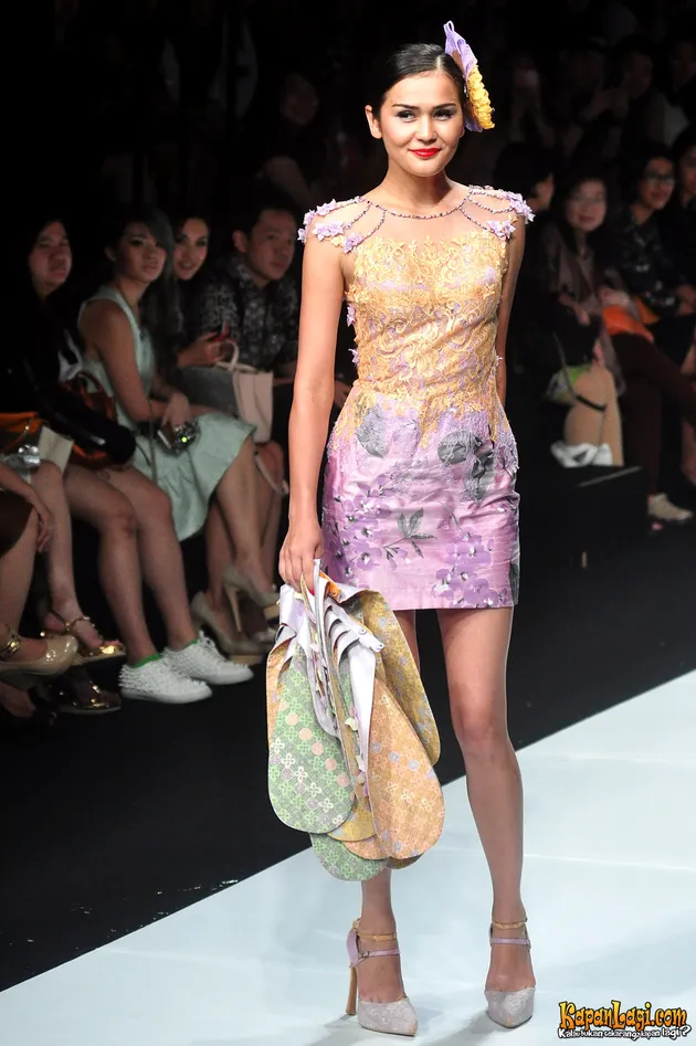 Busana Karya Dominique Nadine