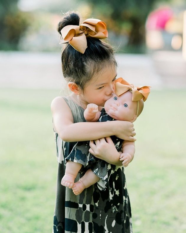 A Series of Pictures of Amaira, Farah Quinn's Daughter, Adorable Like a Living Doll and Beautiful Like Her Mother!