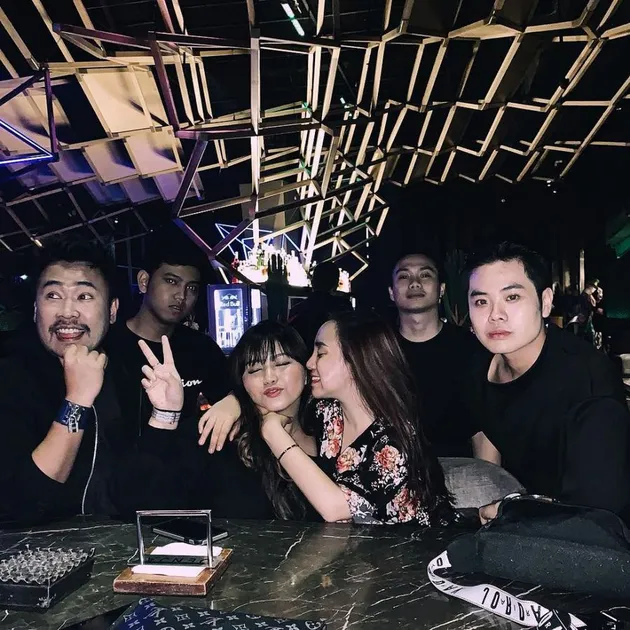 salmafina, salmaf?ina sunan, video salmaf?ina, salmaf?ina mabuk, salmaf?ina dugem, foto salmaf?ina