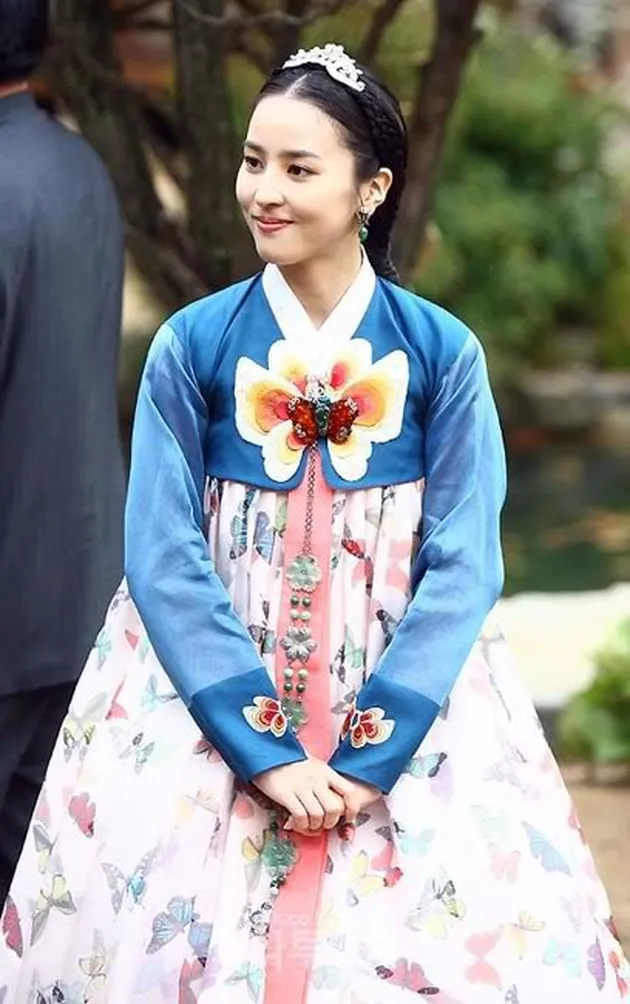 Seleb Korea Ber-Hanbok