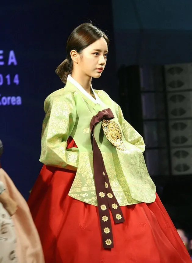 Seleb Korea Ber-Hanbok