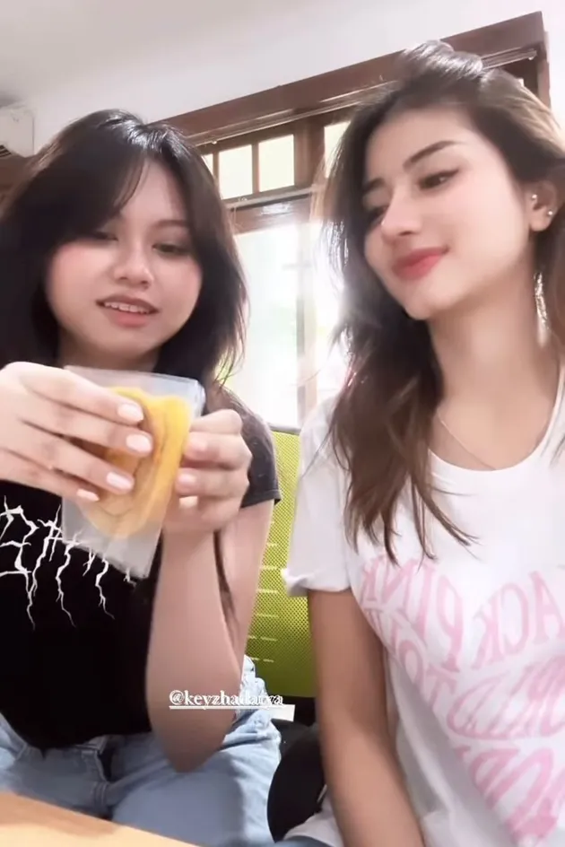 Ghea Youbi