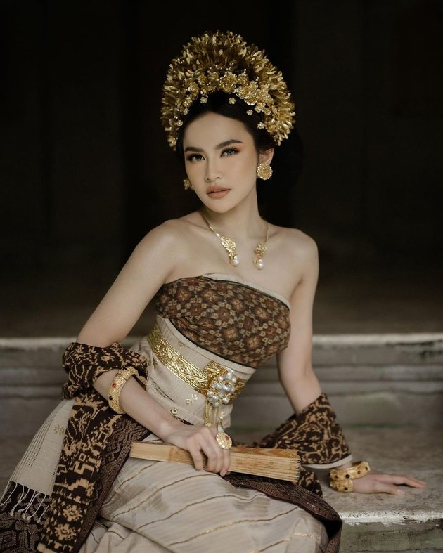 Getting Married Soon, 8 Portraits of Rizky Febian and Mahalini's Prewedding with Bali Custom Concept