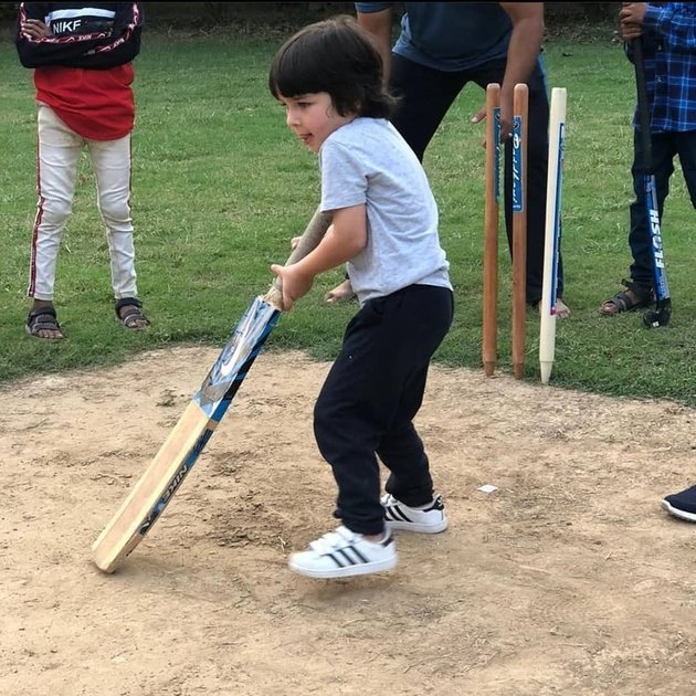 Now 5 Years Old, Taimur Ali Khan, Kareena Kapoor's Son, is Getting Handsomer - Future Idol