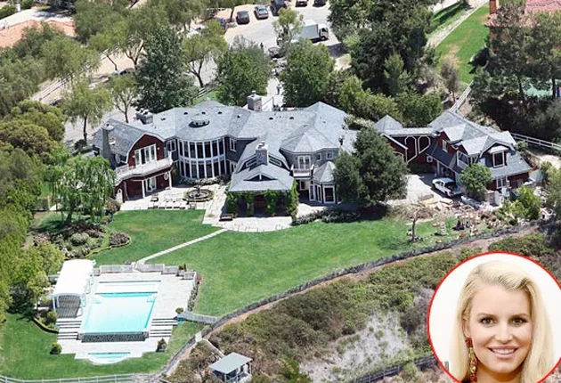 Rumah Artis Hollywood