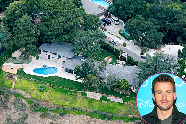 Rumah Artis Hollywood
