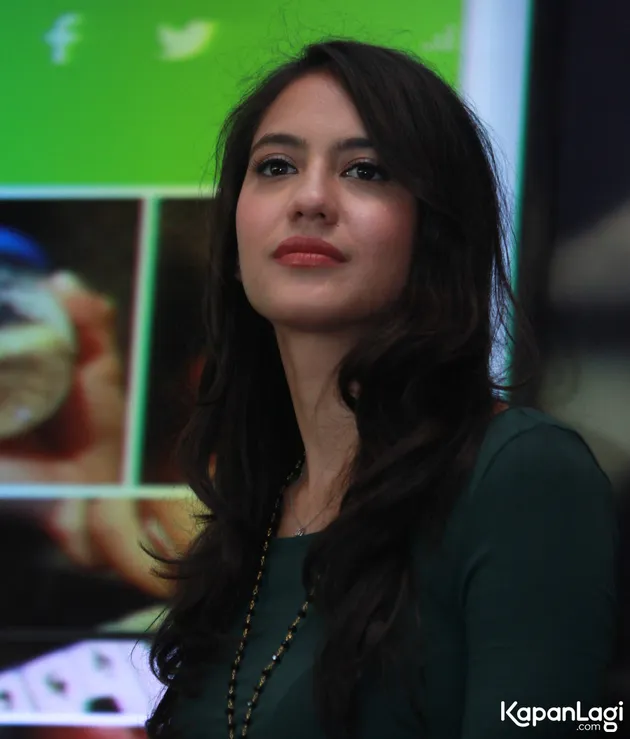 Pevita Pearce 