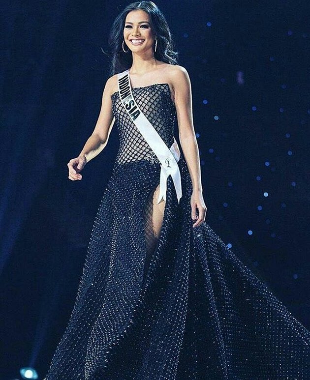 Miss Universe 2016. Indonesia mencatat saju sejarah terbaik dalam keikutsertaannya di ajang ini. Kezia Warouw masuk dalam 13 besar wanita paling cantik di dunia. Selain itu ia juga mendapat penghargaan Miss Phoenix Smile dari sponsor.