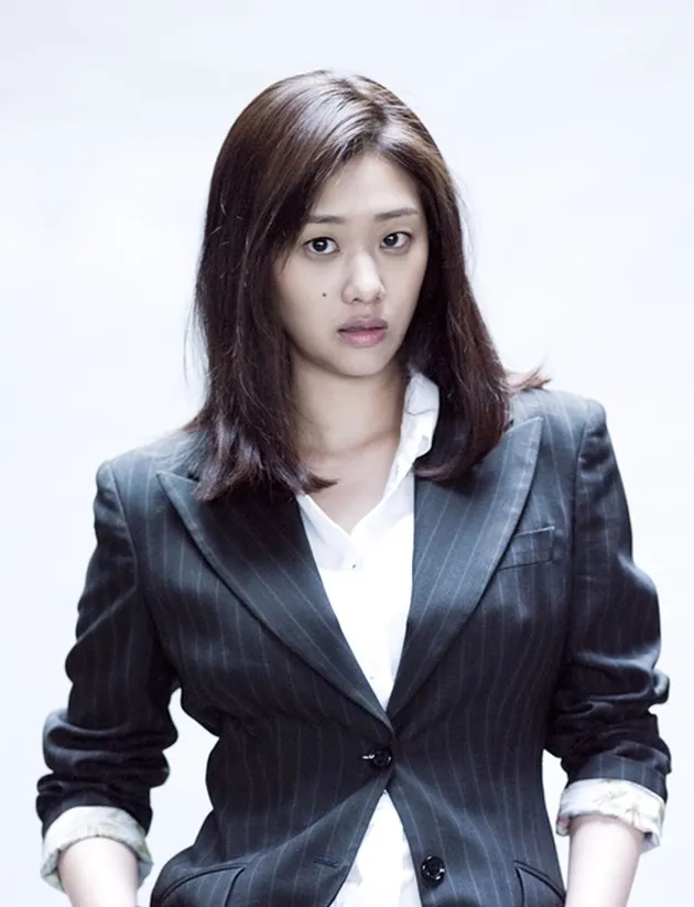 Aktris cantik Descendants of the sun