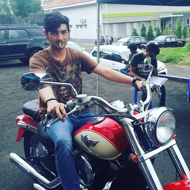 pria-pria ganteng Anak Jalanan