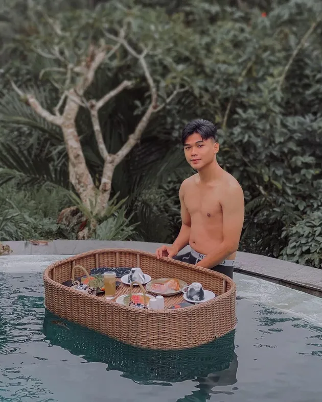 Rio LIDA liburan ke Bali